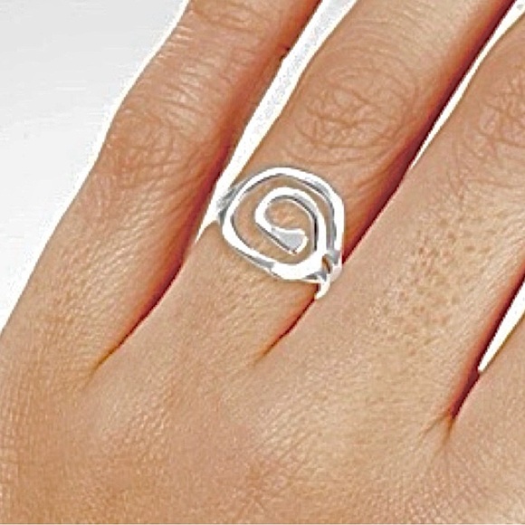 NEW Sterling Silver Swirl Ring Sz 9 - Picture 3 of 8